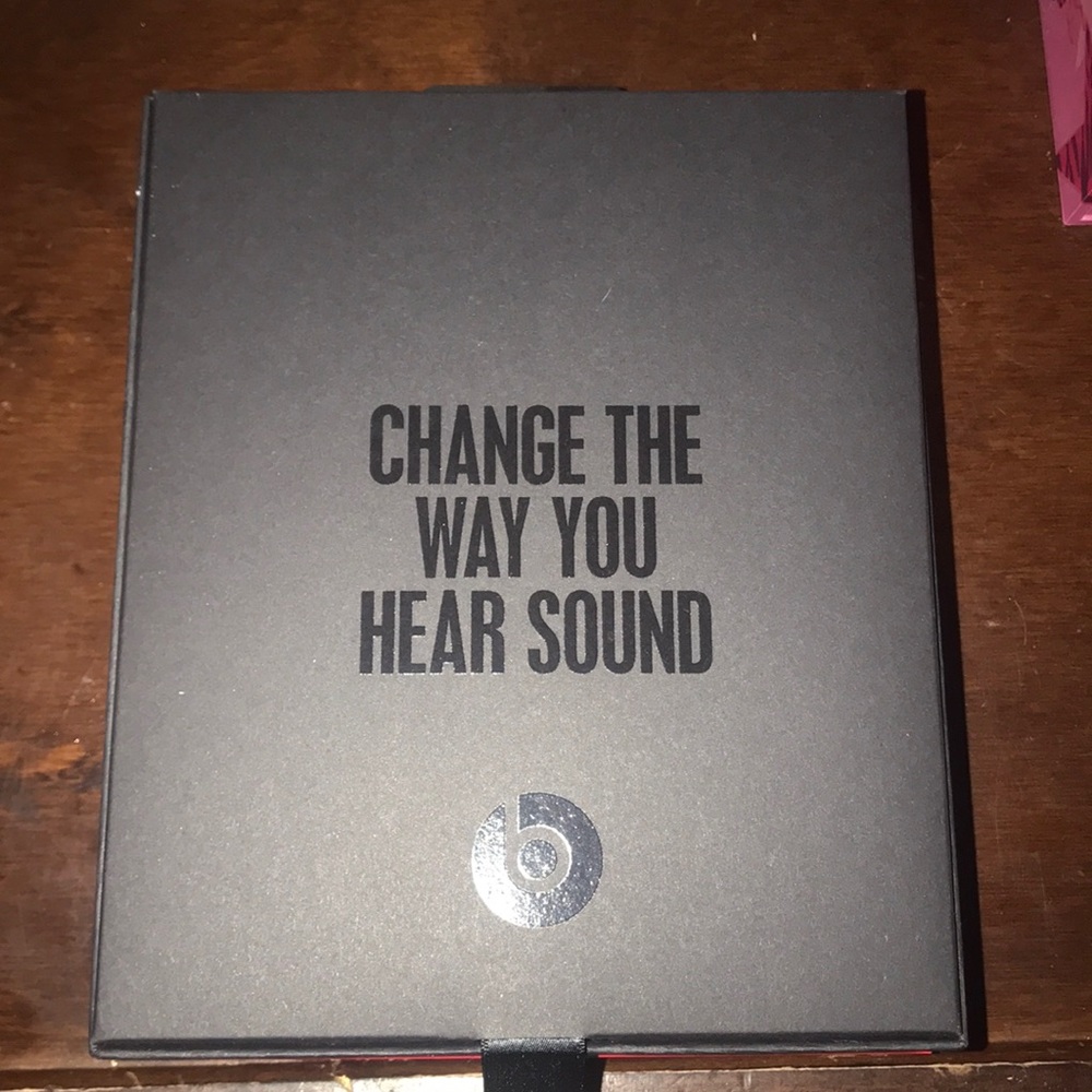 beats - Picture 2 of 5